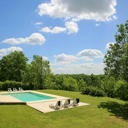 Private Hamlet In Sud Perigord